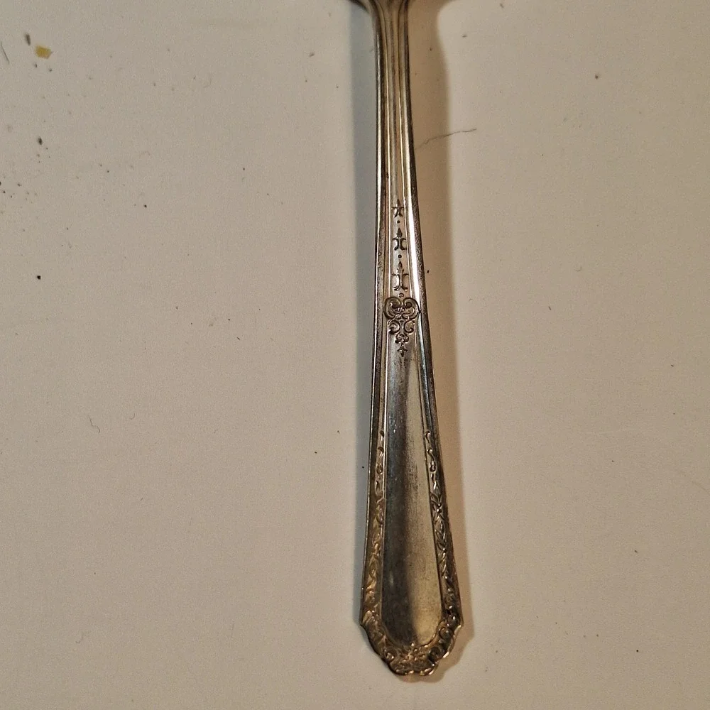 VINTAGE MARIANNE SILVERPLATE 